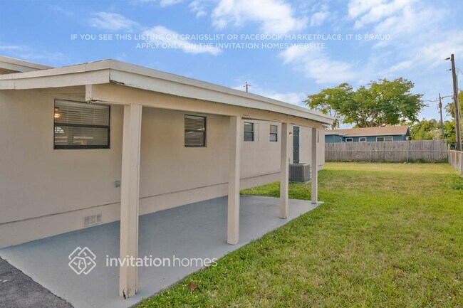 Foto del edificio - 2751 NW 23rd St