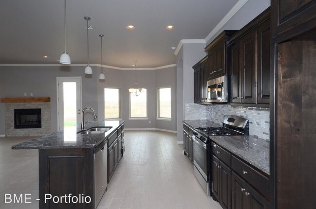 Building Photo - 4 br, 2 bath House - 15001 Helium