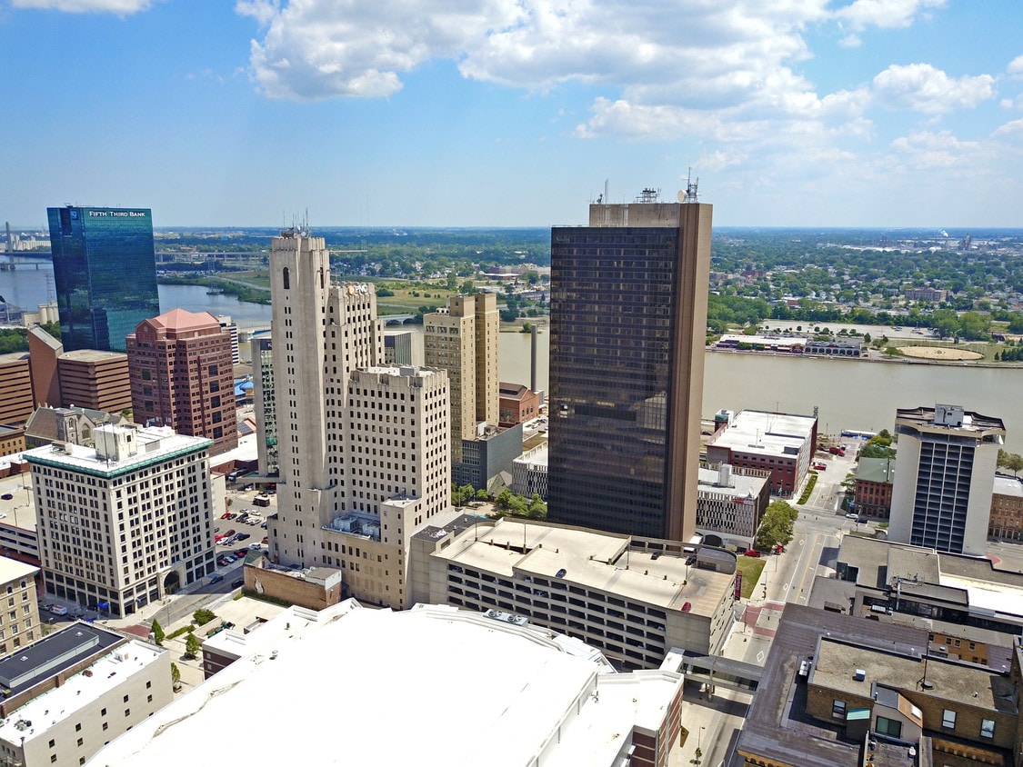 Tower on the Maumee Apartments in Toledo, OH