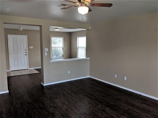 Foto del edificio - 51 Jan Ln