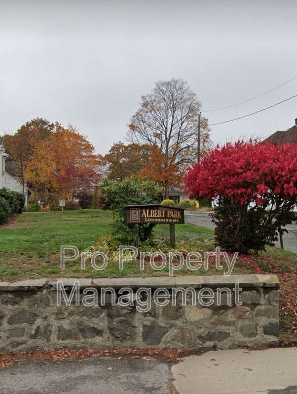 Photo - 11 Marion Ave