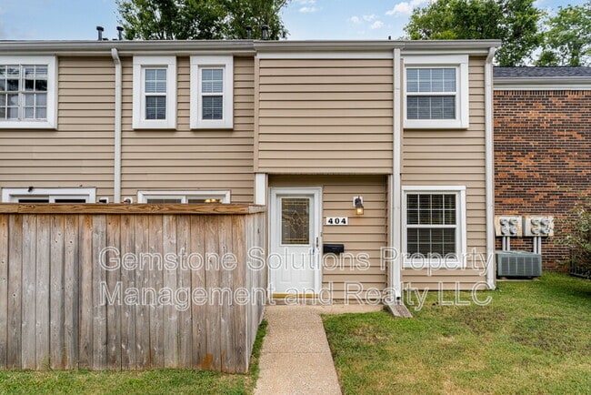 Photo - 404 Granville Rd House