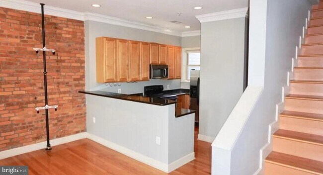 Foto del edificio - 523 Florida Ave NW