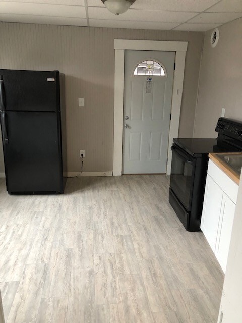 Building Photo - One Bedroom One Bath Apartment