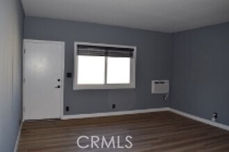 Foto del edificio - 21317 Costanso St