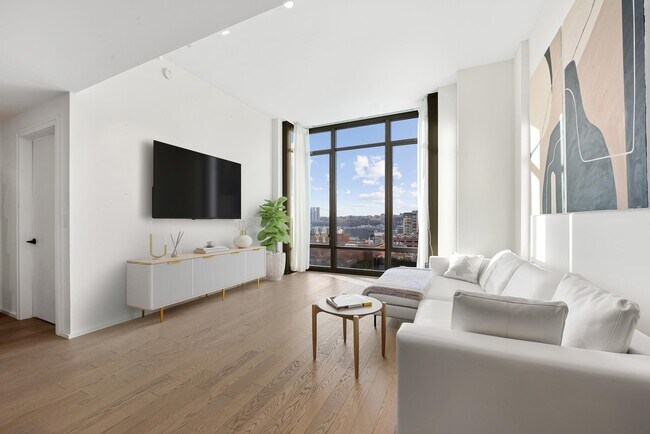 Foto del edificio - 1425 Hudson St