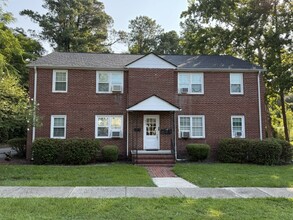 Building Photo - 802 Burroughs St