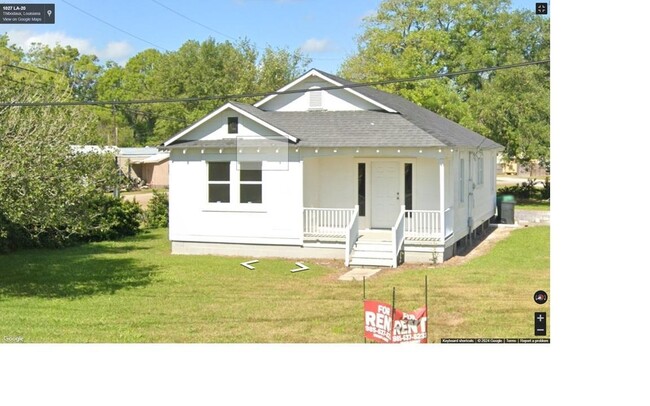 Building Photo - 1027 LA-20
