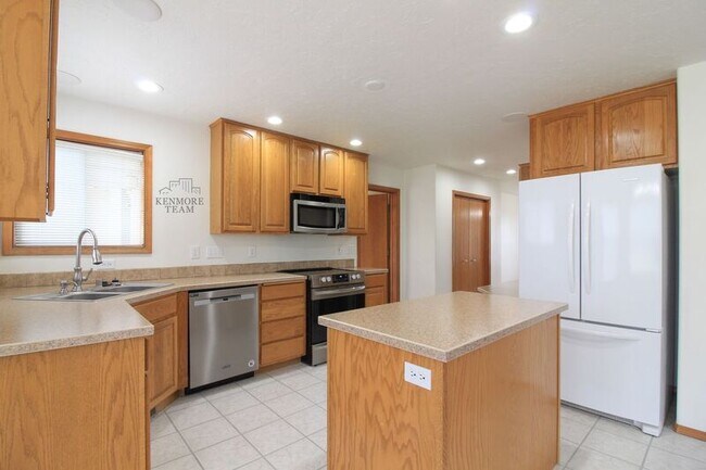 Foto del edificio - 10111 W Court St