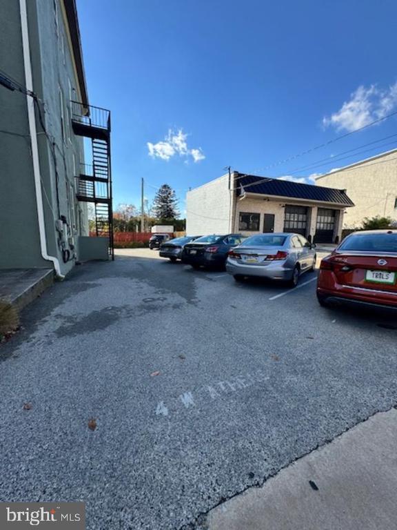 Foto del edificio - 4 W Athens Ave