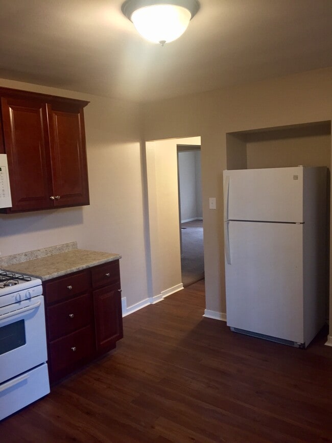 Kitchen - 117 Stratford Avenue