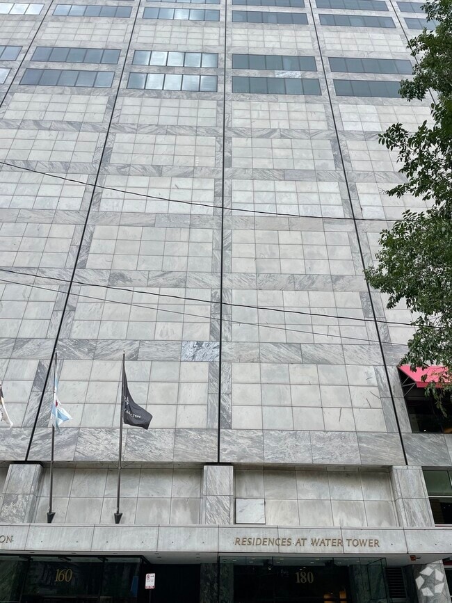 Building Photo - 180 E Pearson St