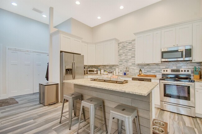 Building Photo - 5378 Florida A1A