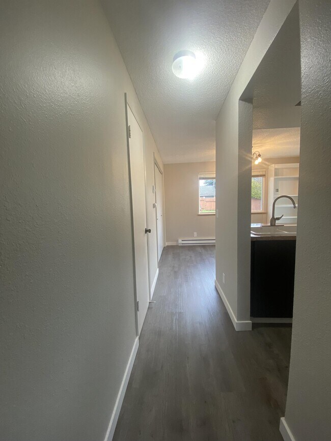 Foto del edificio - 1329 Horne St NE