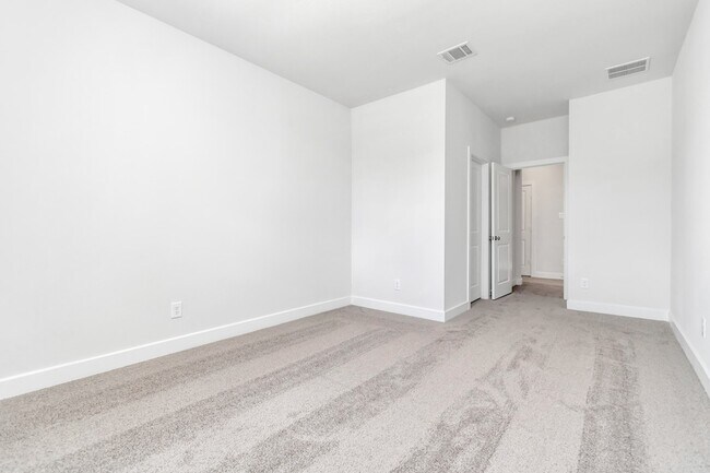 Building Photo - 21118 Chelton Bch Dr