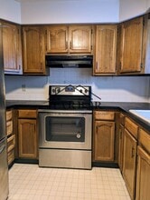Building Photo - 823 Doran Dr