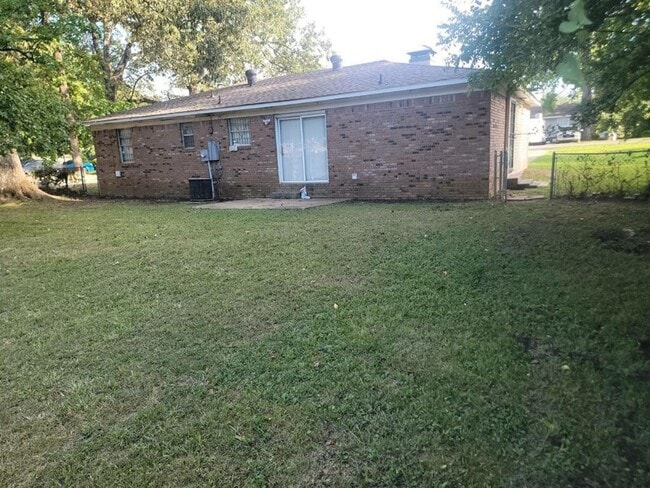 Building Photo - 1115 Ray Rd