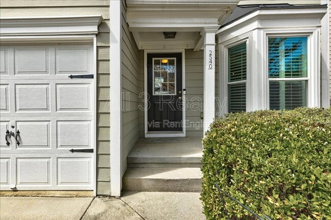 Building Photo - 2540 Alvecot Cir SE