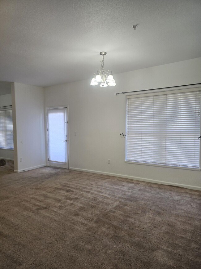 Foto del edificio - 1214 Walnut Ave