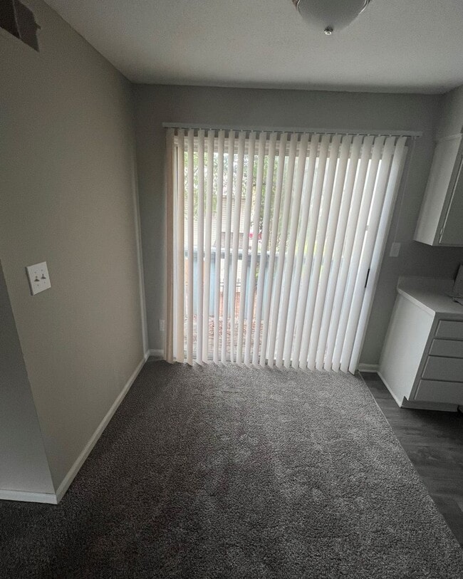 Foto del edificio - Coveniently Located 1 Bedroom 1 Bath Condo