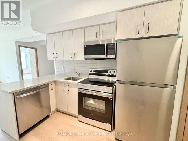 Photo du bâtiment - 3421 Sheppard Ave E