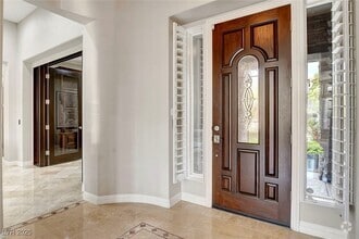 Building Photo - 1704 Choice Hills Dr