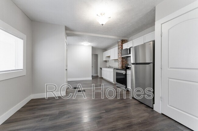 Foto del edificio - 1509 S Randolph St