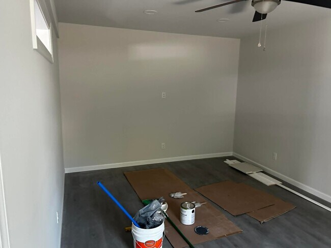 Foto del edificio - 1006 Pocahontas Ave