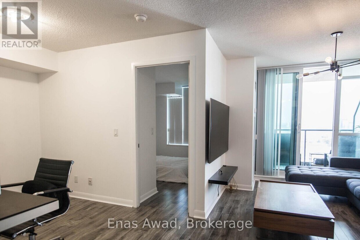 215 Sherway Gardens Rd Unit 2208, Toronto, ON M9C 0A4 Apartment