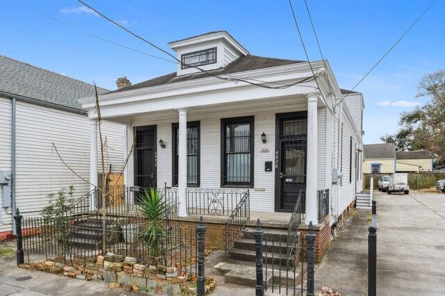 Foto del edificio - 4030 SAINT CLAUDE Ave