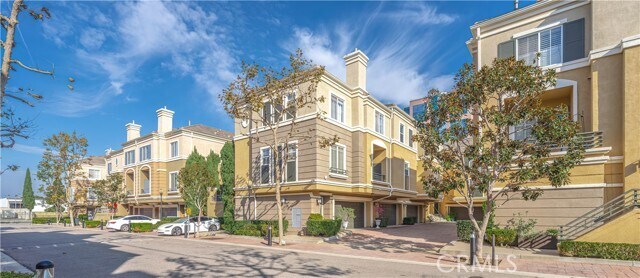 Foto principal - 3407 S Main St