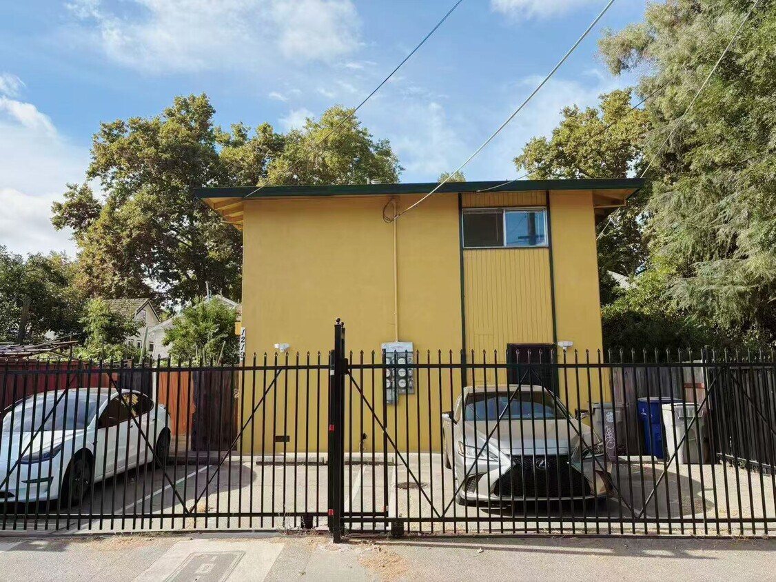 Foto principal - 1219 T St