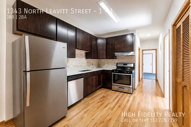 Foto del edificio - 1343 N Leavitt St