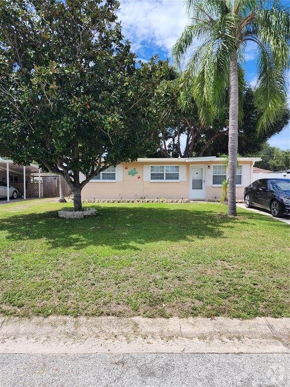 Freedom Village Pet Friendly Apartments for Rent Seminole, FL 2