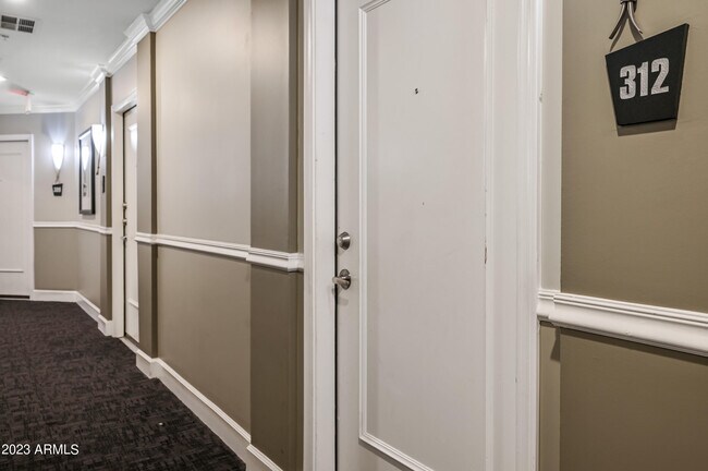 Foto del edificio - 1701 E Colter St
