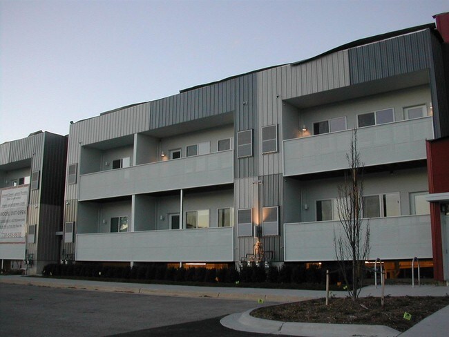 Foto del edificio - 1777 Plymouth Rd