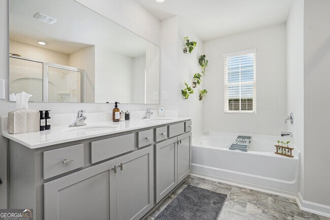 Building Photo - 7814 Messina Ct