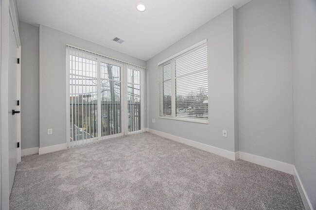 Interior Photo - The Frisbie