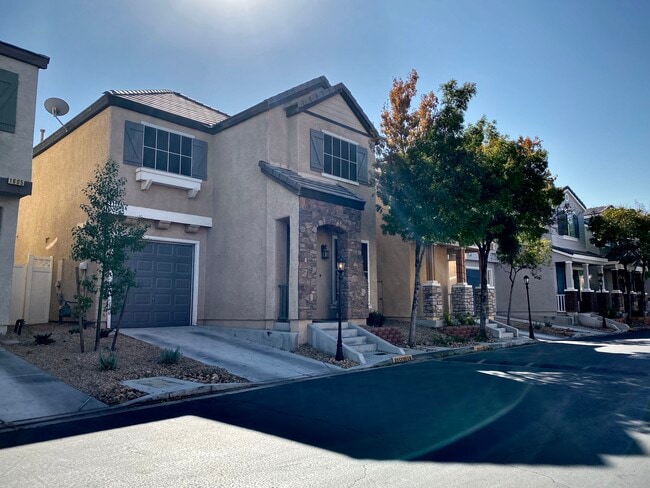 Building Photo - 1599 Evening Spirit Ave