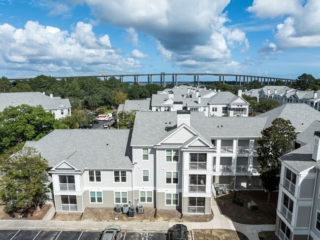 Building Photo - Adorable Rental in Convenient Location
