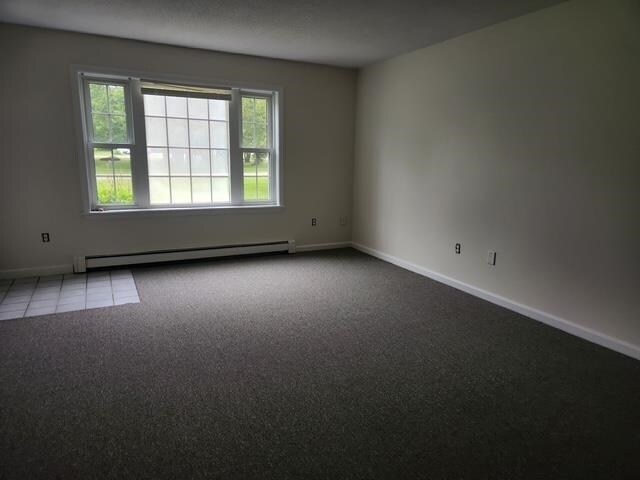 Foto del edificio - 605 Springbrook Cir