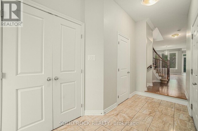 Building Photo - 356 Wood Acres Grove