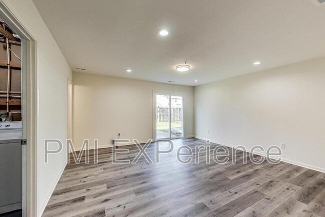 Foto del edificio - 9010 Hardesty Dr
