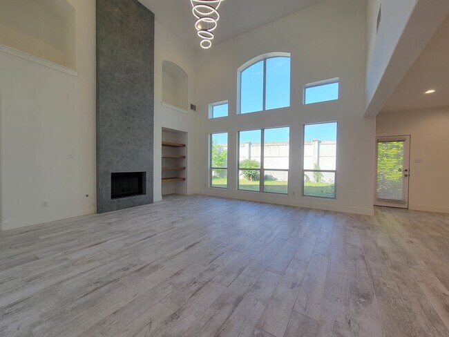 Foto del edificio - 405 Darkwoods Dr