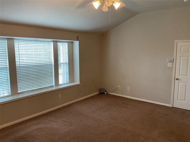 Building Photo - 3110 Meadow Bay Dr