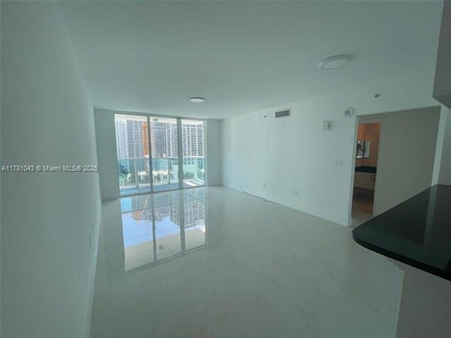 Foto del edificio - 31 SE 5th St