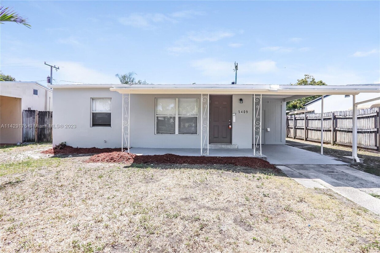 Primary Photo - 5409 N Andrews Ave