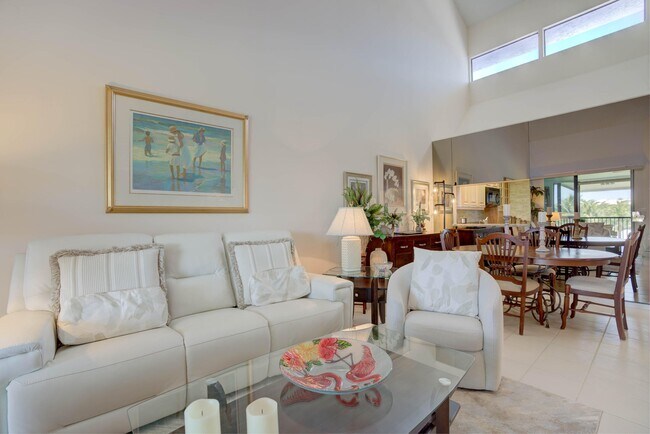 Building Photo - 143 Bay Colony Dr N