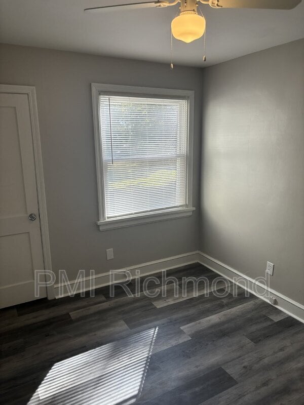 Building Photo - 5231 Rockland Rd