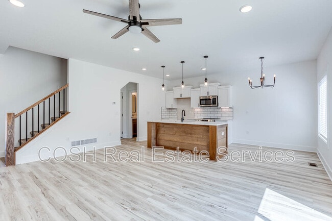 Foto del edificio - 8429 W 37th Ct N